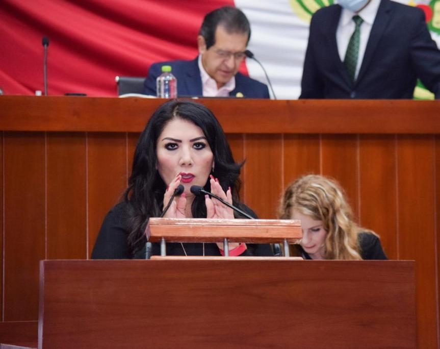 <strong>Presenta Alejandra Ramírez iniciativa para garantizar derecho a la libertad de expresión en Tlaxcala</strong>